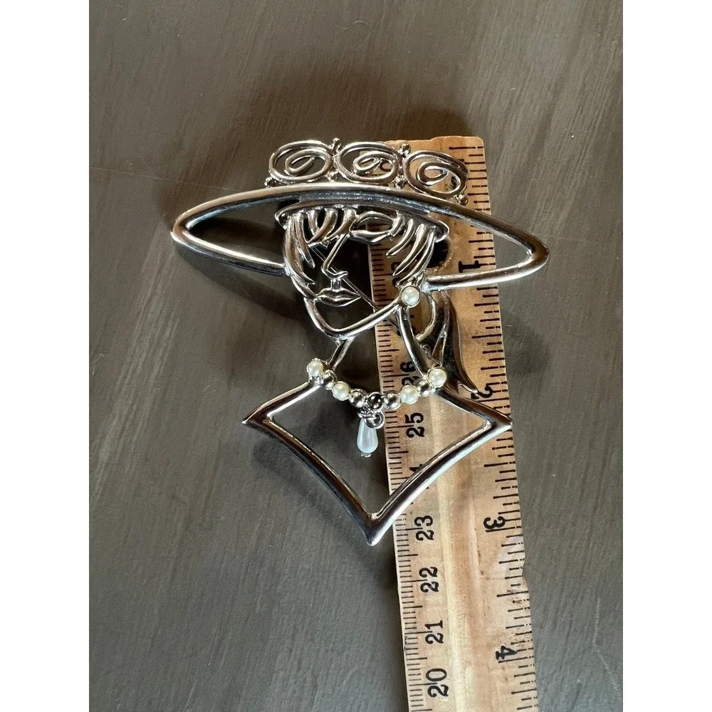 N/A vintage figural